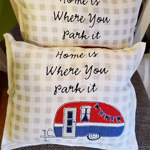 Handmade with ❤ by the Smith Sisters Other - 💥FALLSALE💥 Handmade With Love By The Smith Sisters ♥️ Set of 2  Throw Pillows